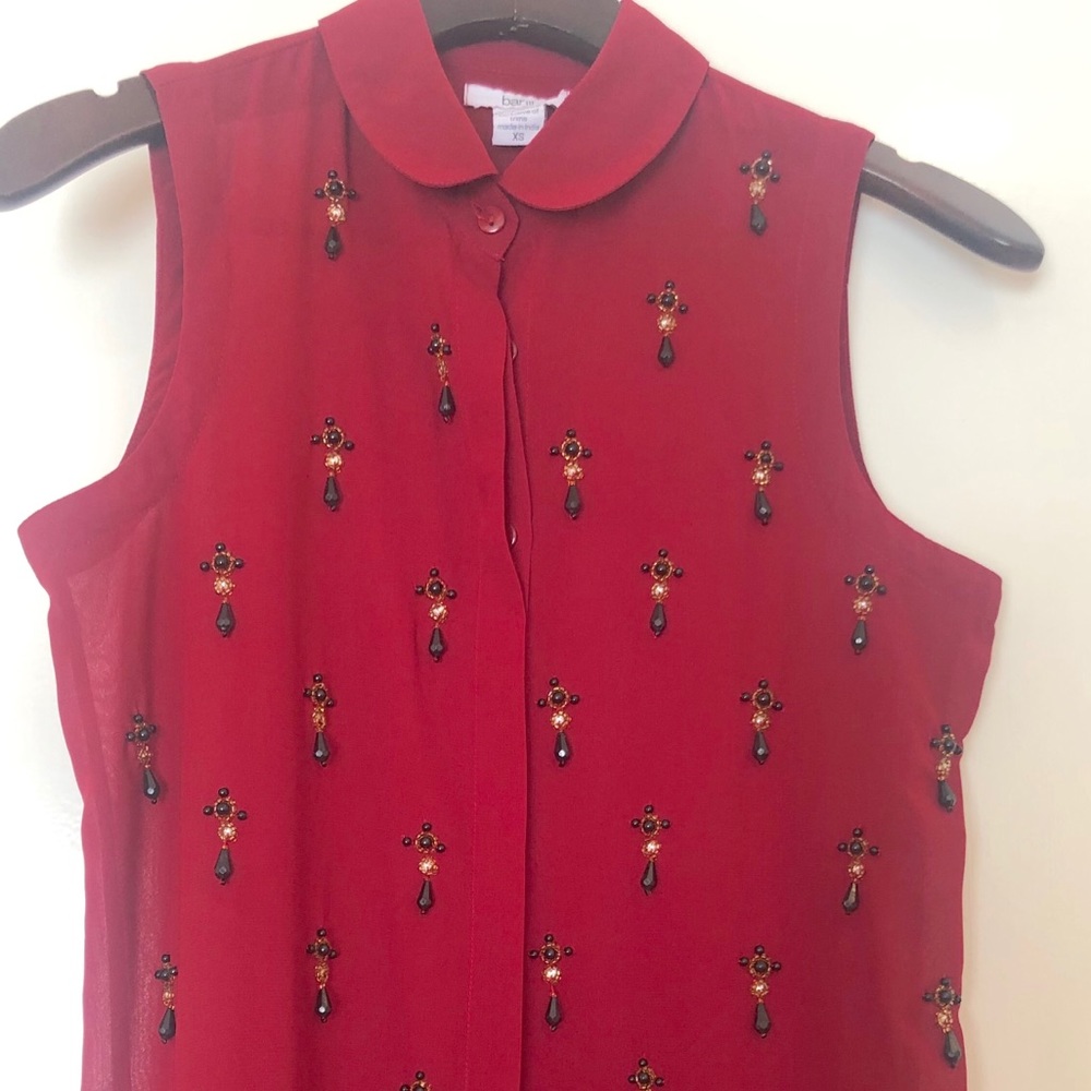 ♥️ beautiful burgundy/wine  bottom down shirt ♥️